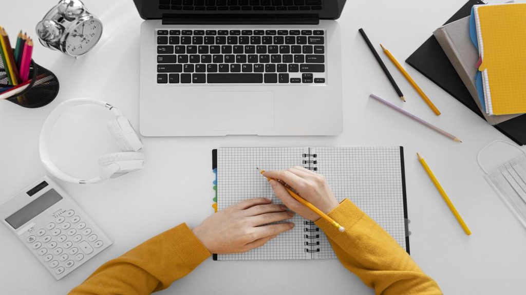 Descubra como os cursos gratuitos SENATI ajudam você a se destacar no mercado com formação de qualidade, flexibilidade e certificado reconhecido.