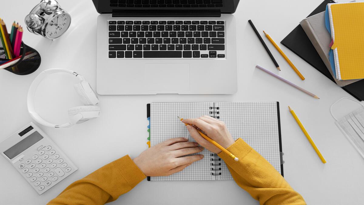 Descubra como os cursos gratuitos SENATI ajudam você a se destacar no mercado com formação de qualidade, flexibilidade e certificado reconhecido.