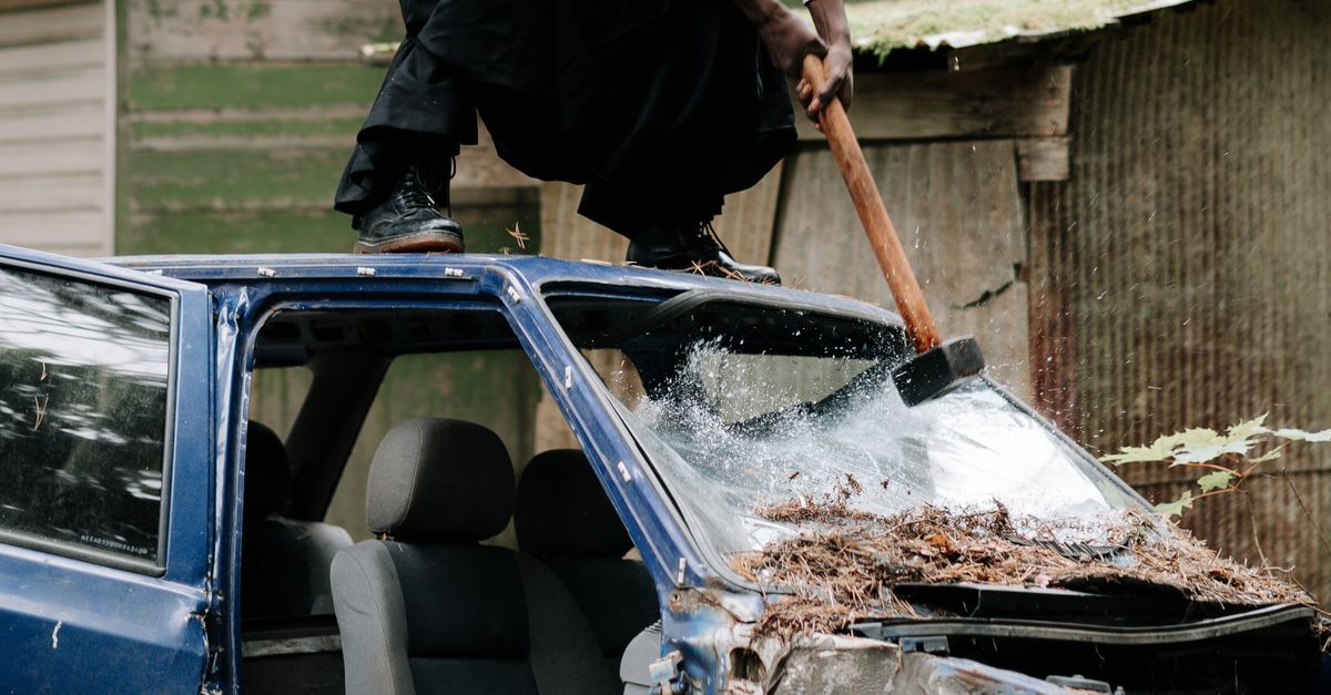 Asalto dentro del auto: qué paga el seguro y qué queda fuera