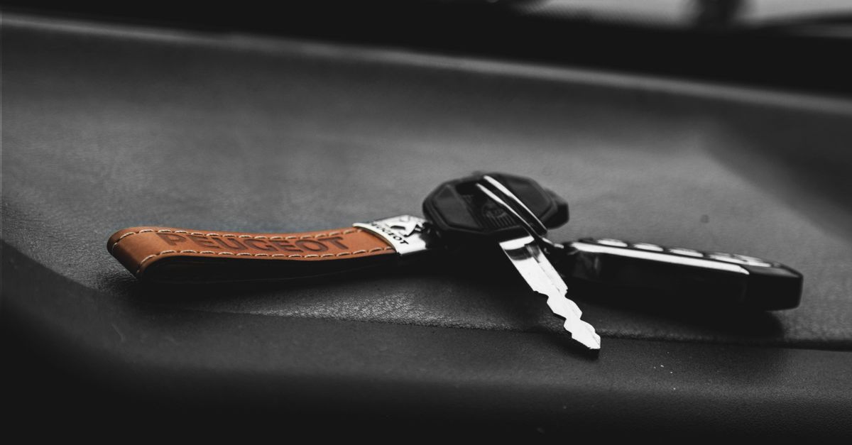 Robo del auto con las llaves puestas: cuándo paga el seguro
